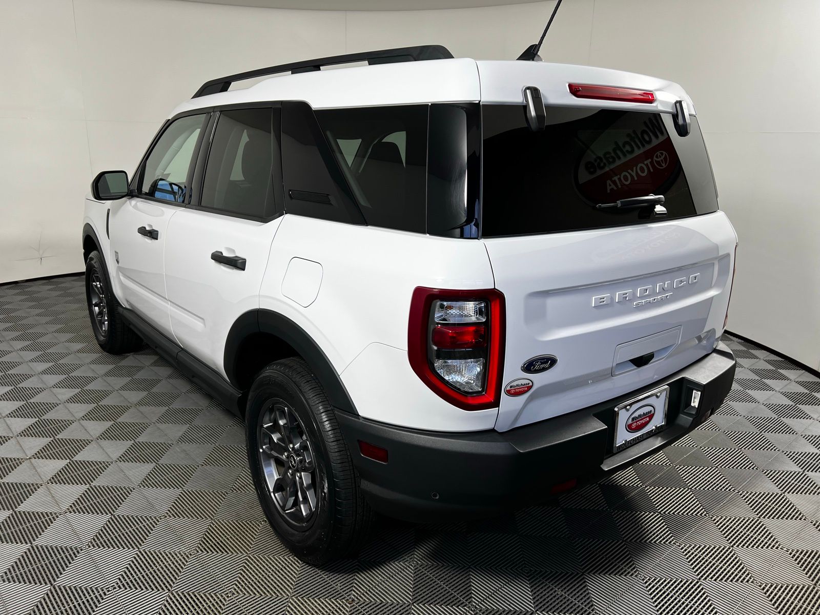 Thumbnail: 2023 Ford Bronco Sport - 7