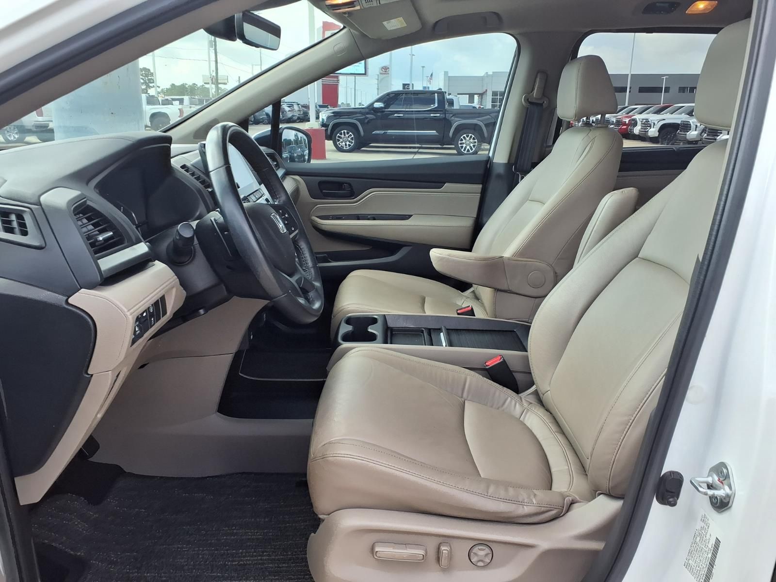 2022 Honda Odyssey EX-L White at Parkway Family Mazda