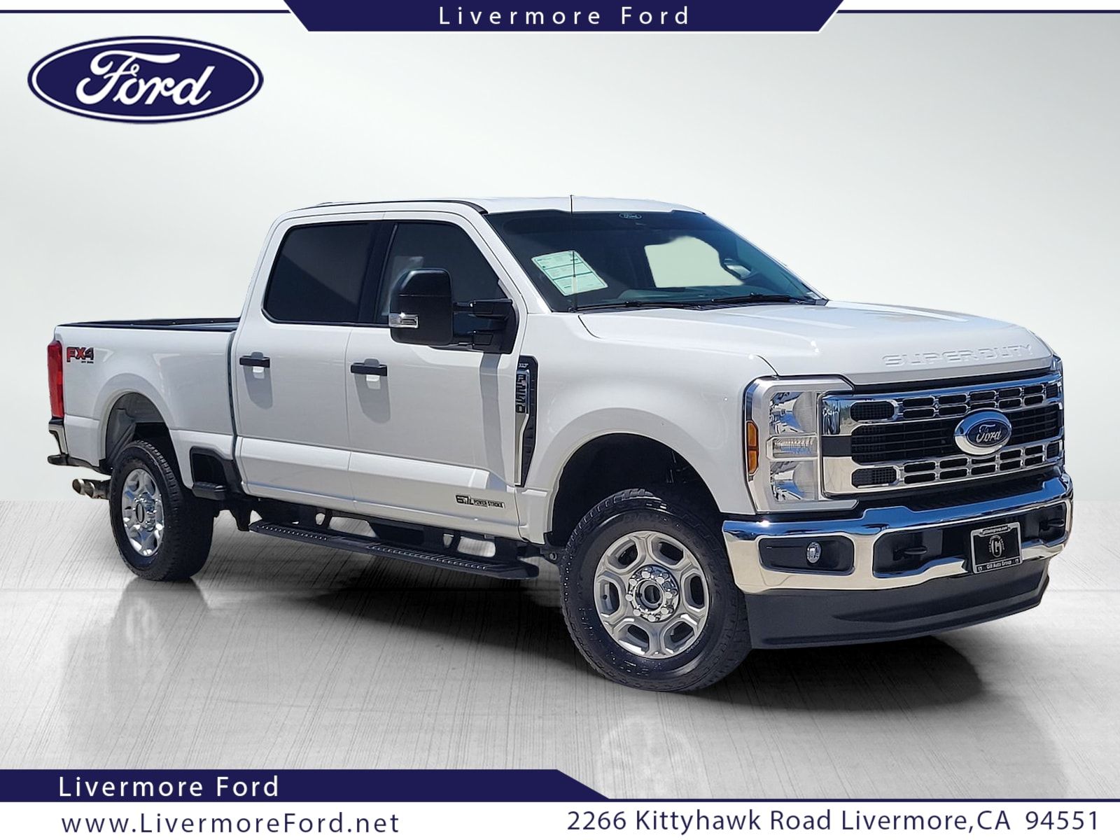 Oxford White 2026 Ford F-250 Super Duty Pickup Truck Four-Wheel Drive Automatic