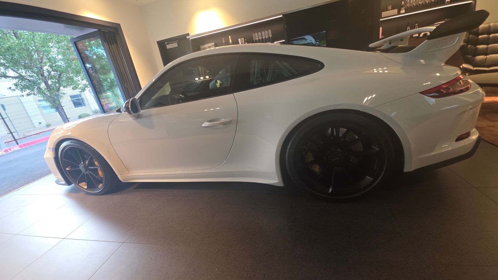 2018 Porsche 911 GT3 — foto completa 8 de 11