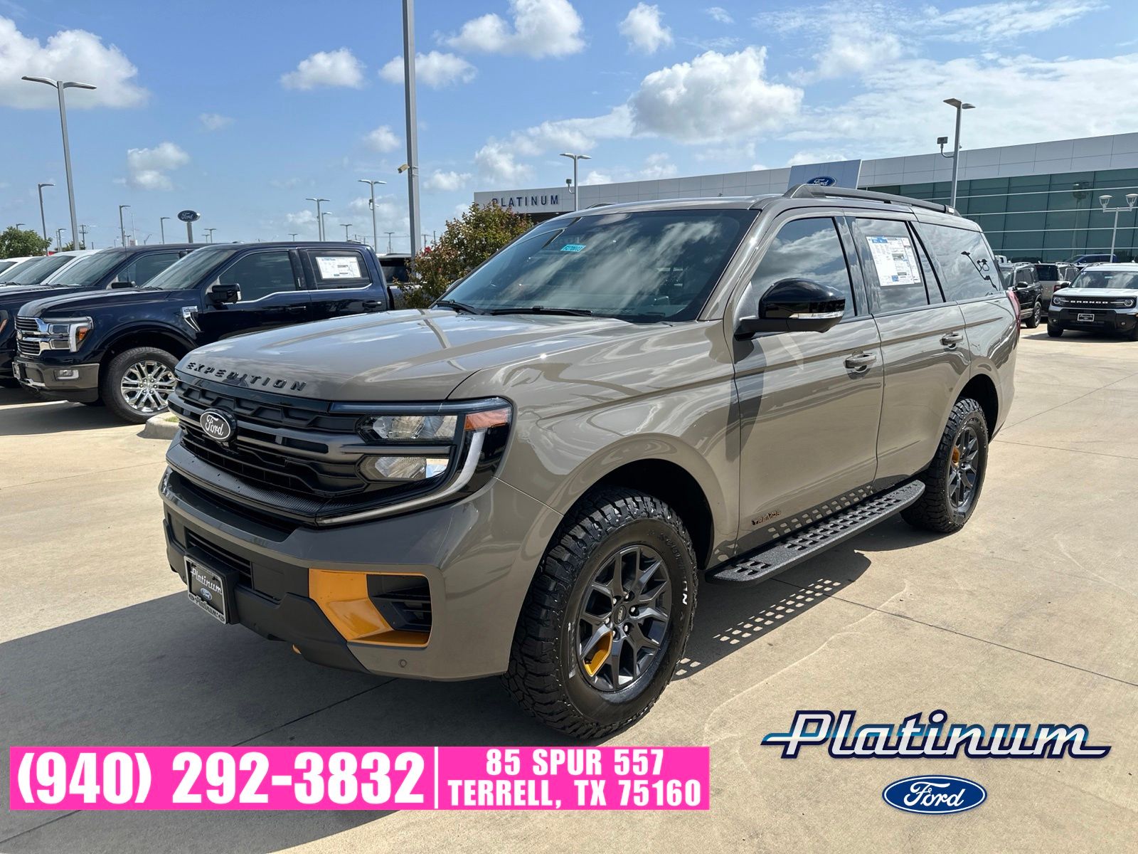 Gray 2027 Ford Expedition SUV / Crossover Four-Wheel Drive Automatic