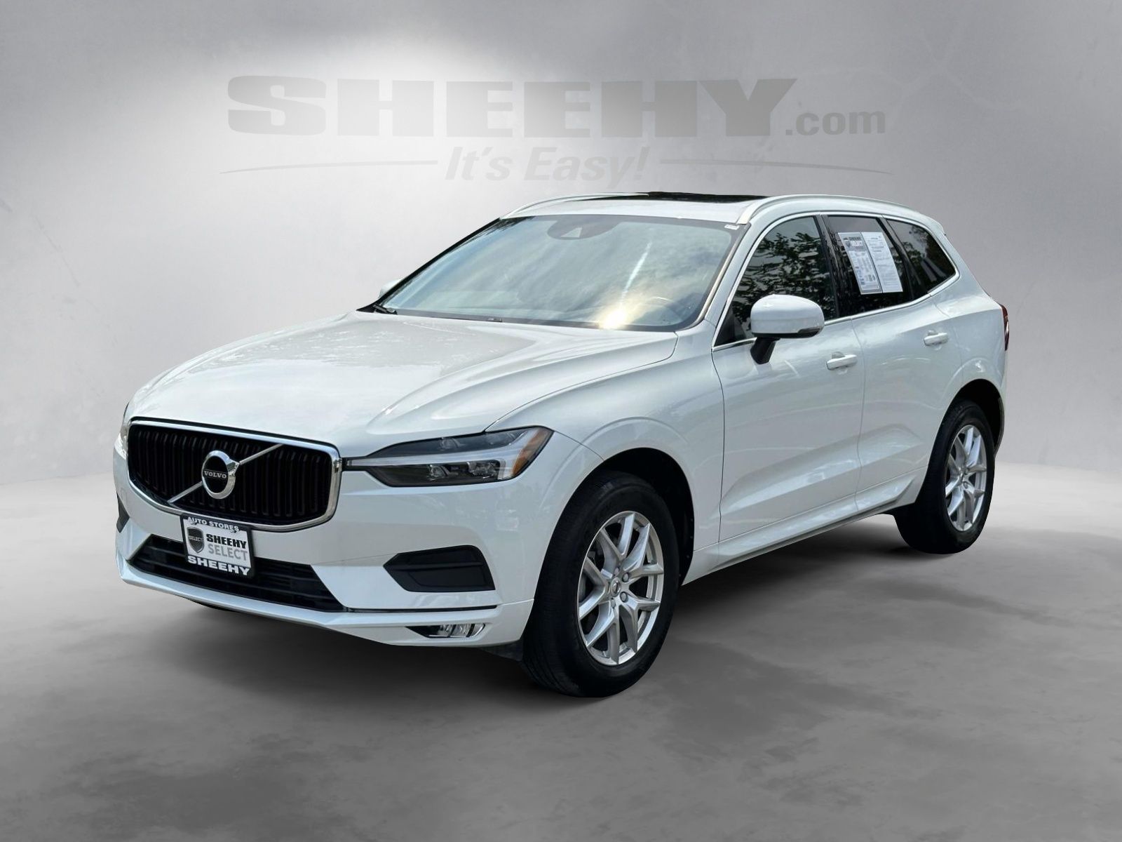 Used 2021 White Volvo T5 Momentum image 15