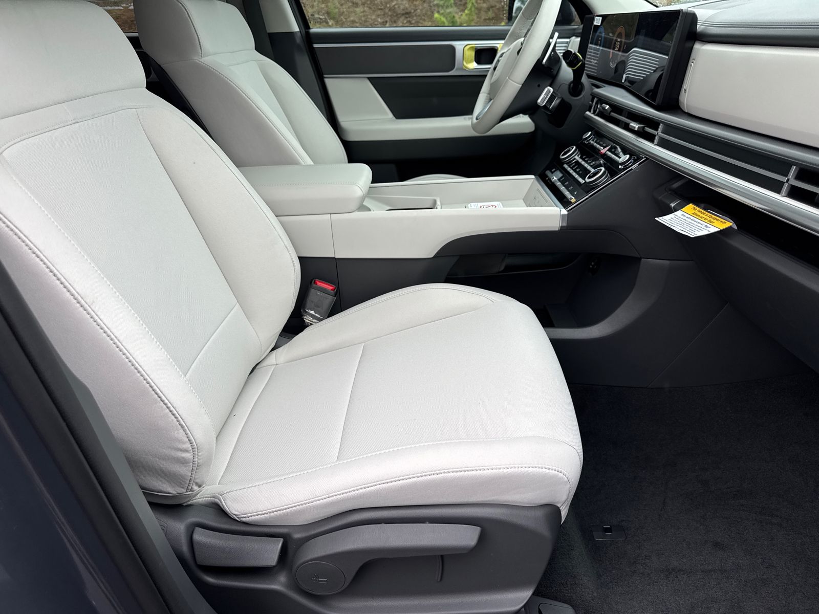New 2026 Gray Hyundai SE image 14