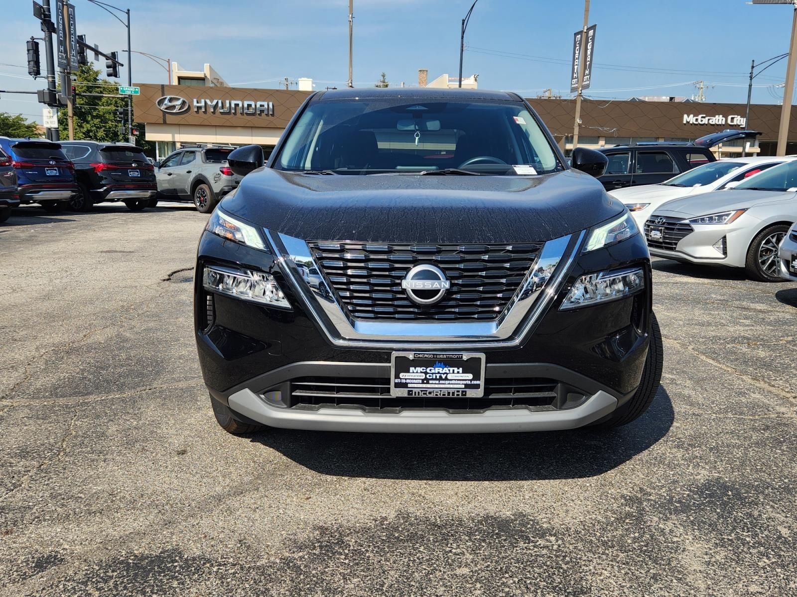 2023 Nissan Rogue SV 2