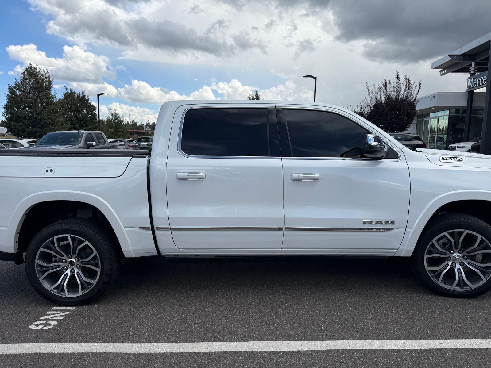 2026 Ram 1500 Tungsten — foto completa 4 de 8
