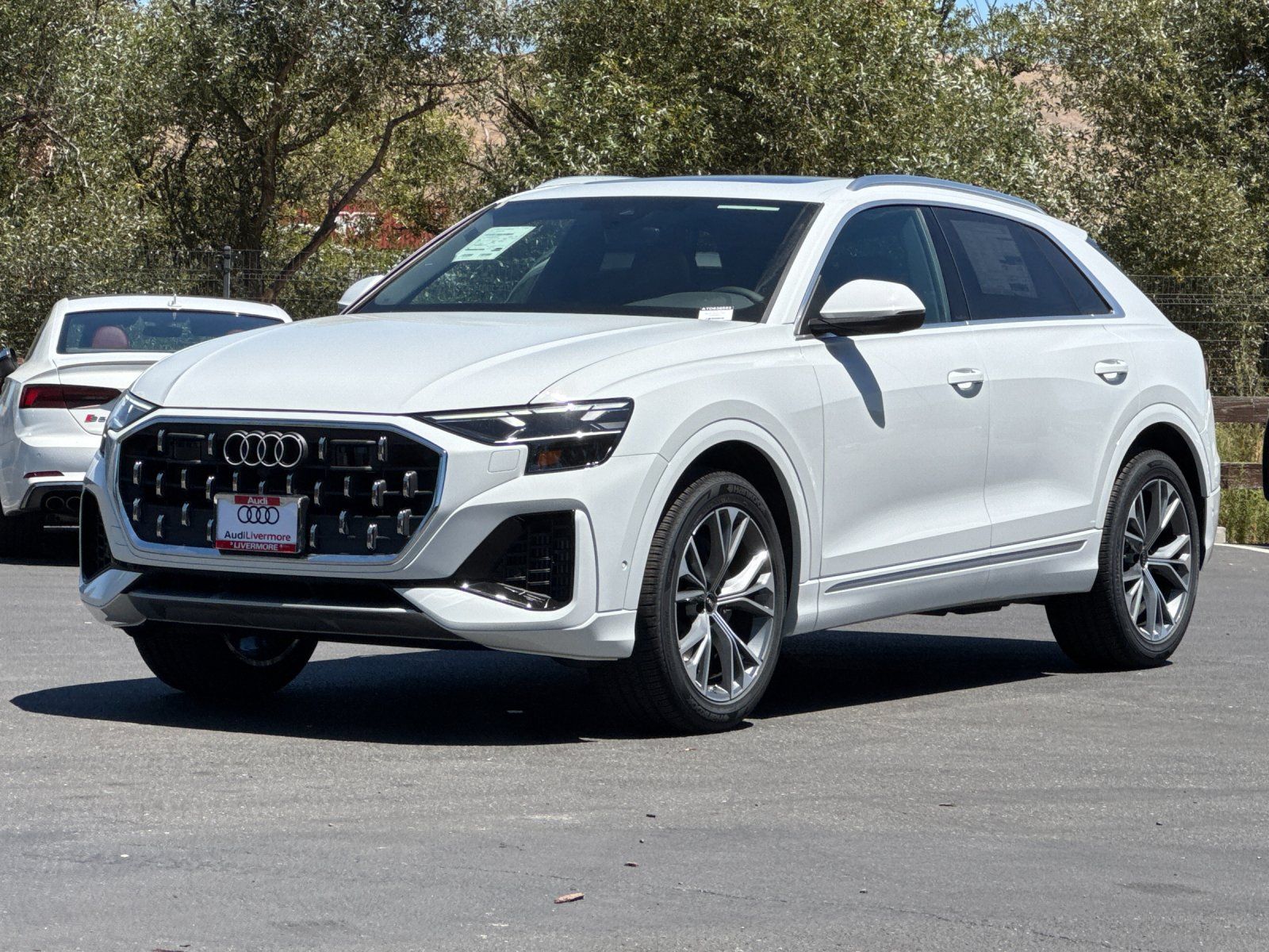 Glacier White Metallic 2026 Audi Q8 SUV / Crossover All-Wheel Drive 8-Speed Automatic
