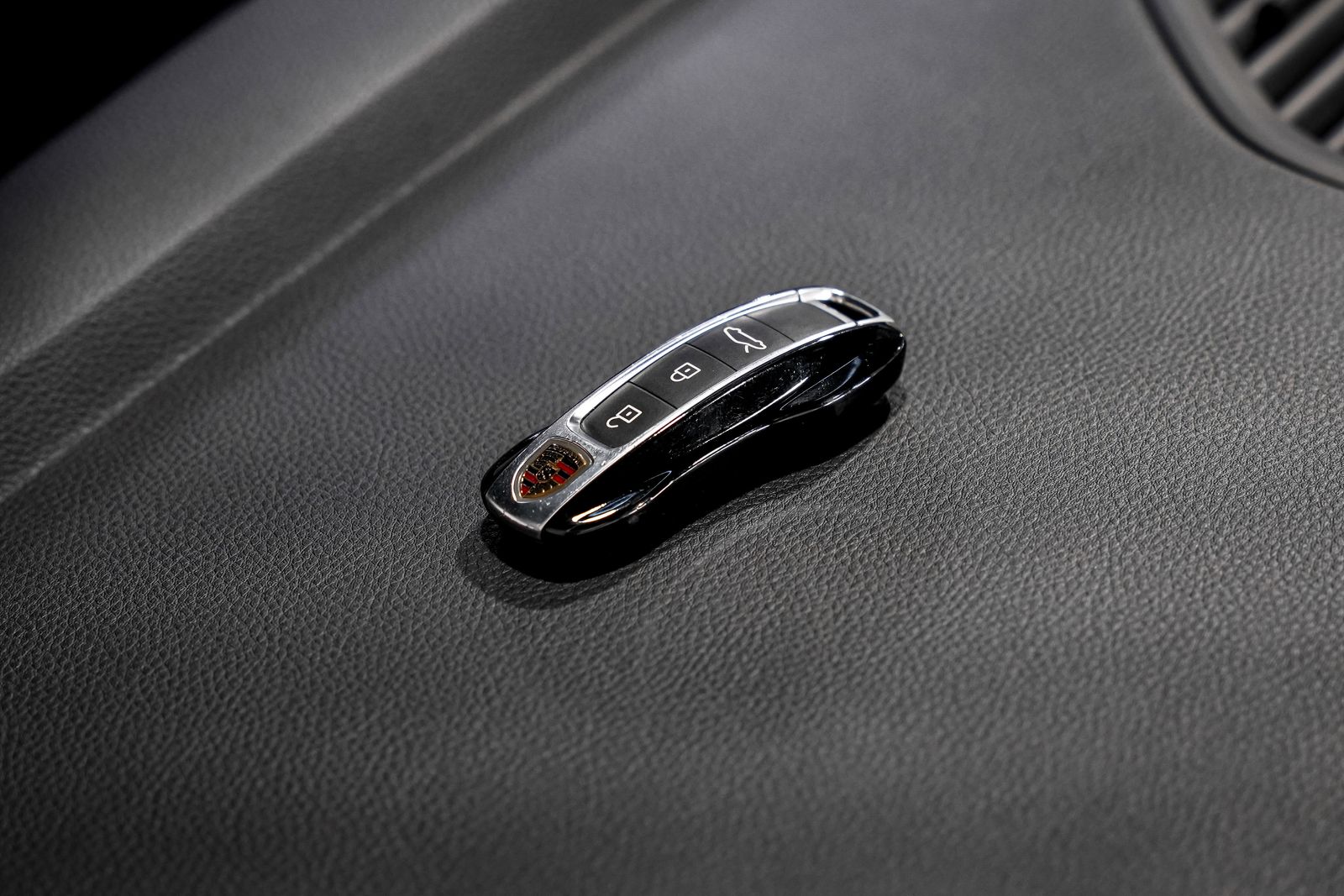 2022 Porsche 911 Carrera 4S — photo 31