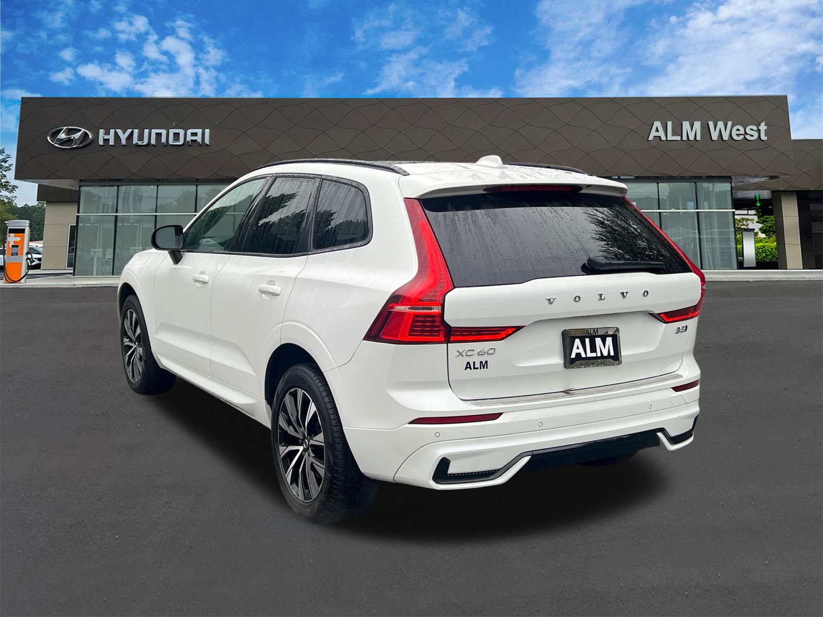 2024 Volvo XC60 Core - Photo 7
