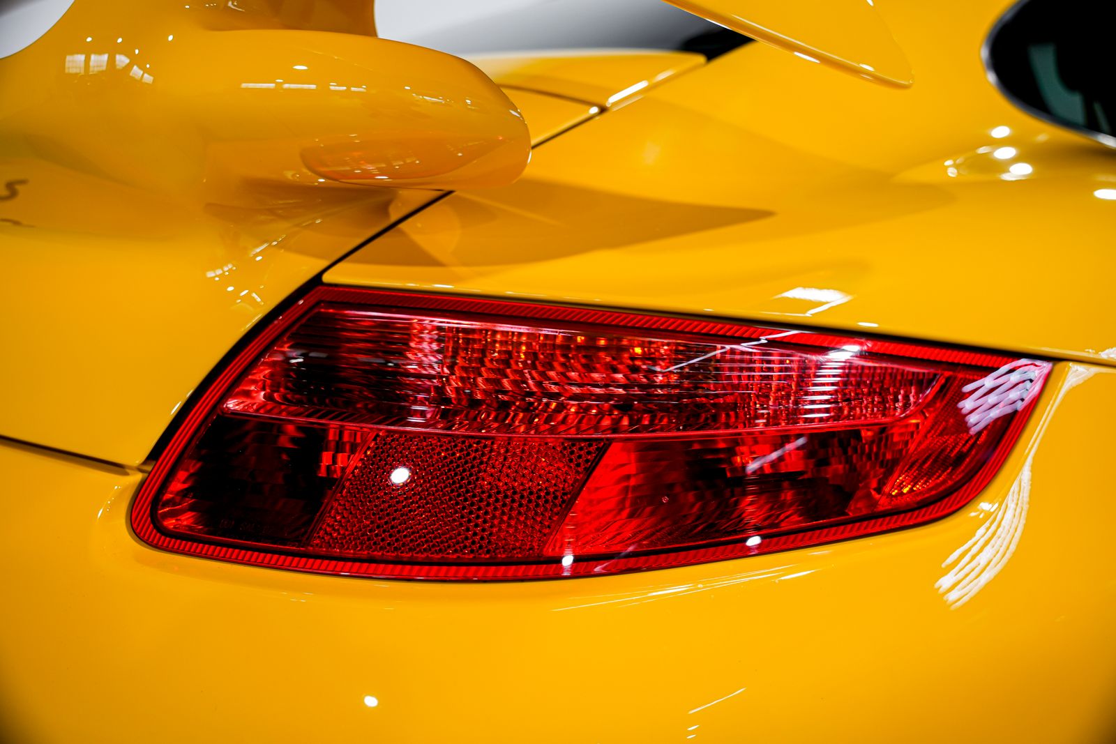 2008 Porsche 911 GT2 — photo 28