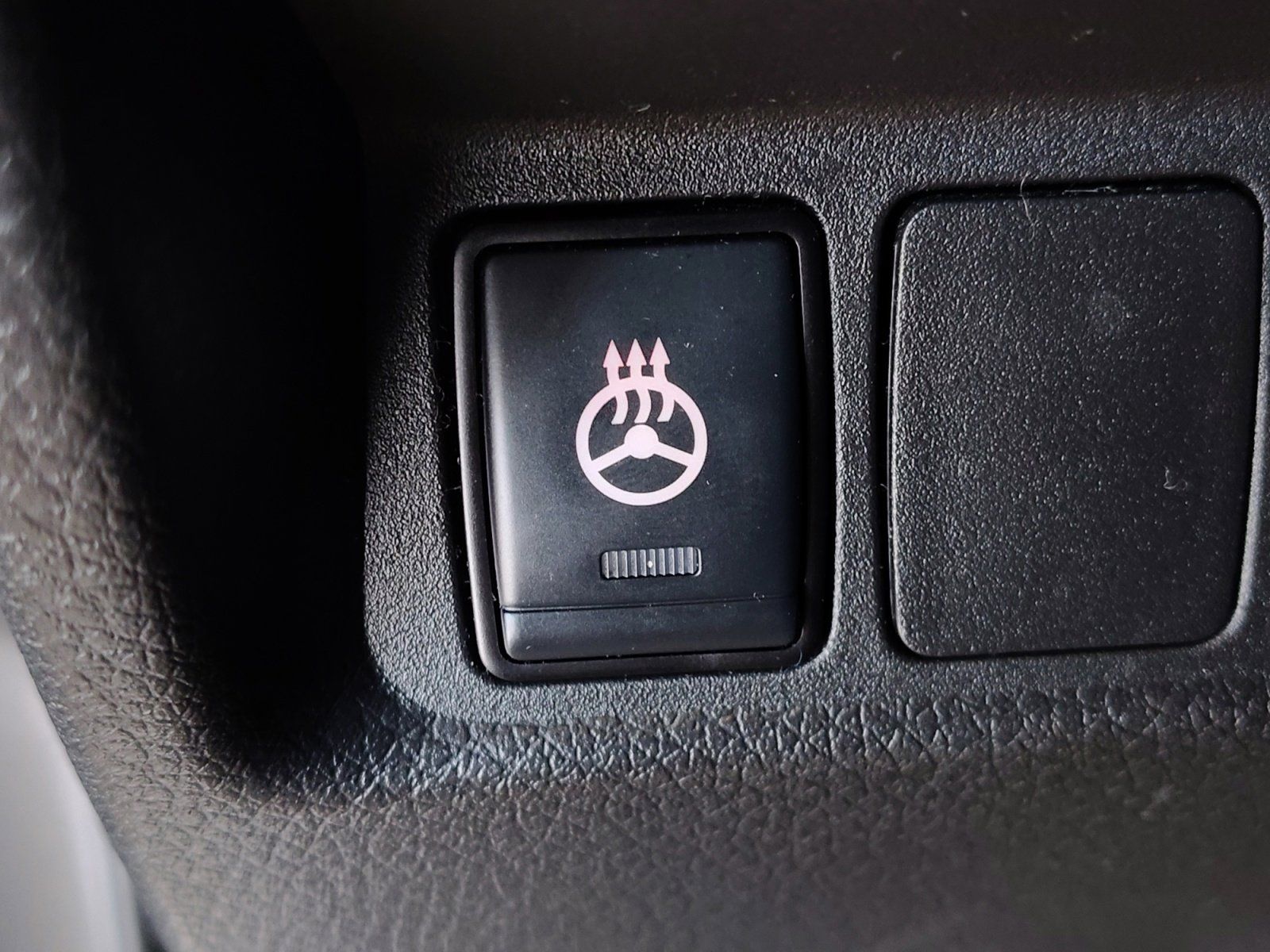 Used Car 2022 Nissan Rogue Sport  Sl For Sale Under $25,000 In San Antonio, Texas