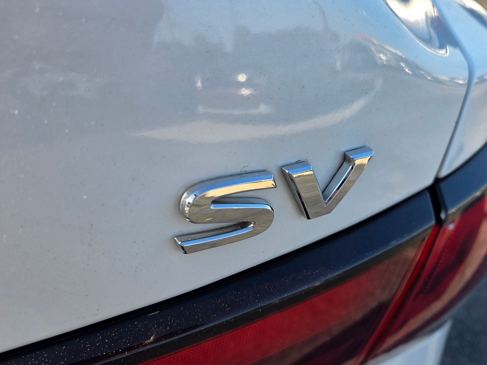 Used 2024 White Nissan SV image 12