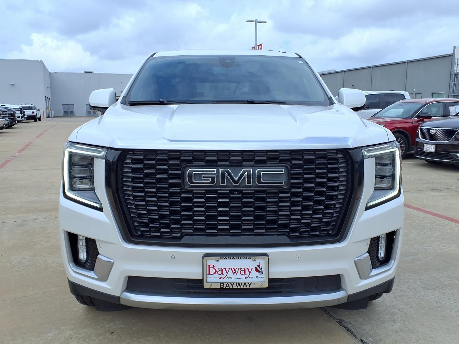 2021 GMC Yukon XL Denali White at Toyota of Victoria