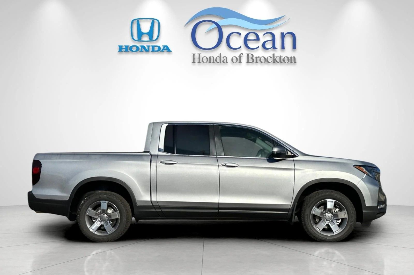 New 2026 Platinum White Pearl Honda RTL image 6