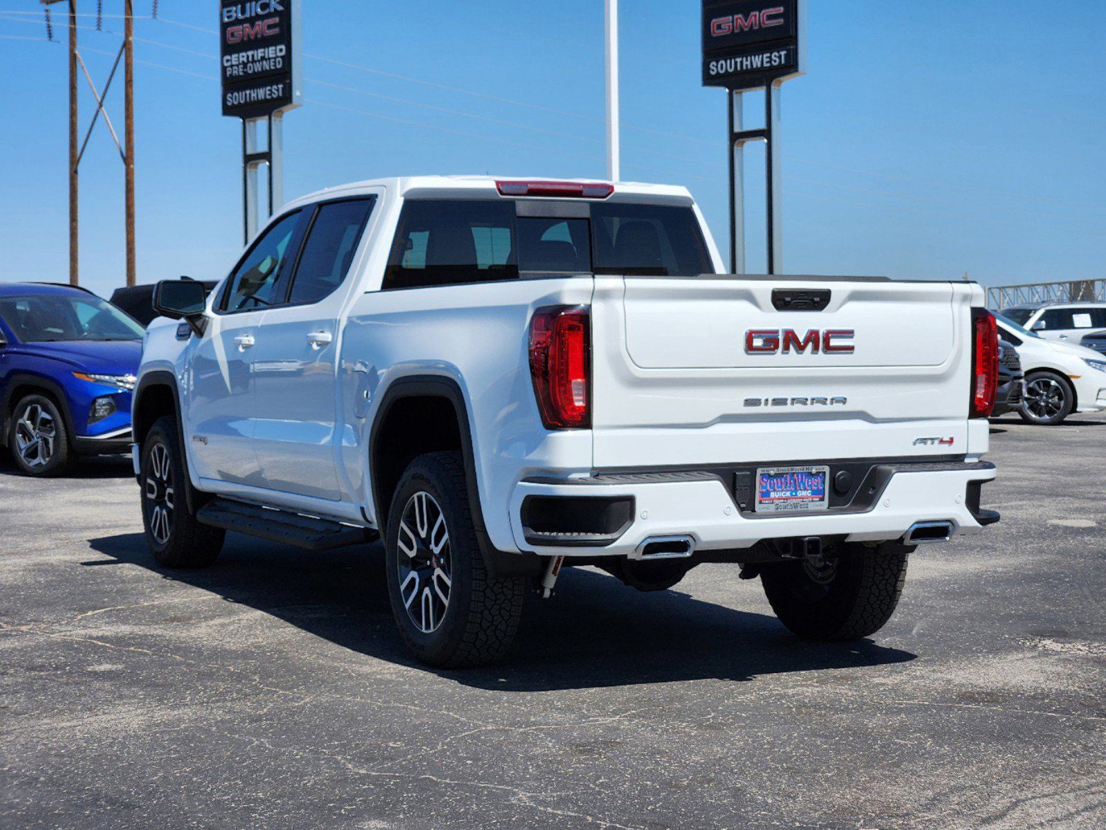 2025 GMC Sierra 1500 AT4 4