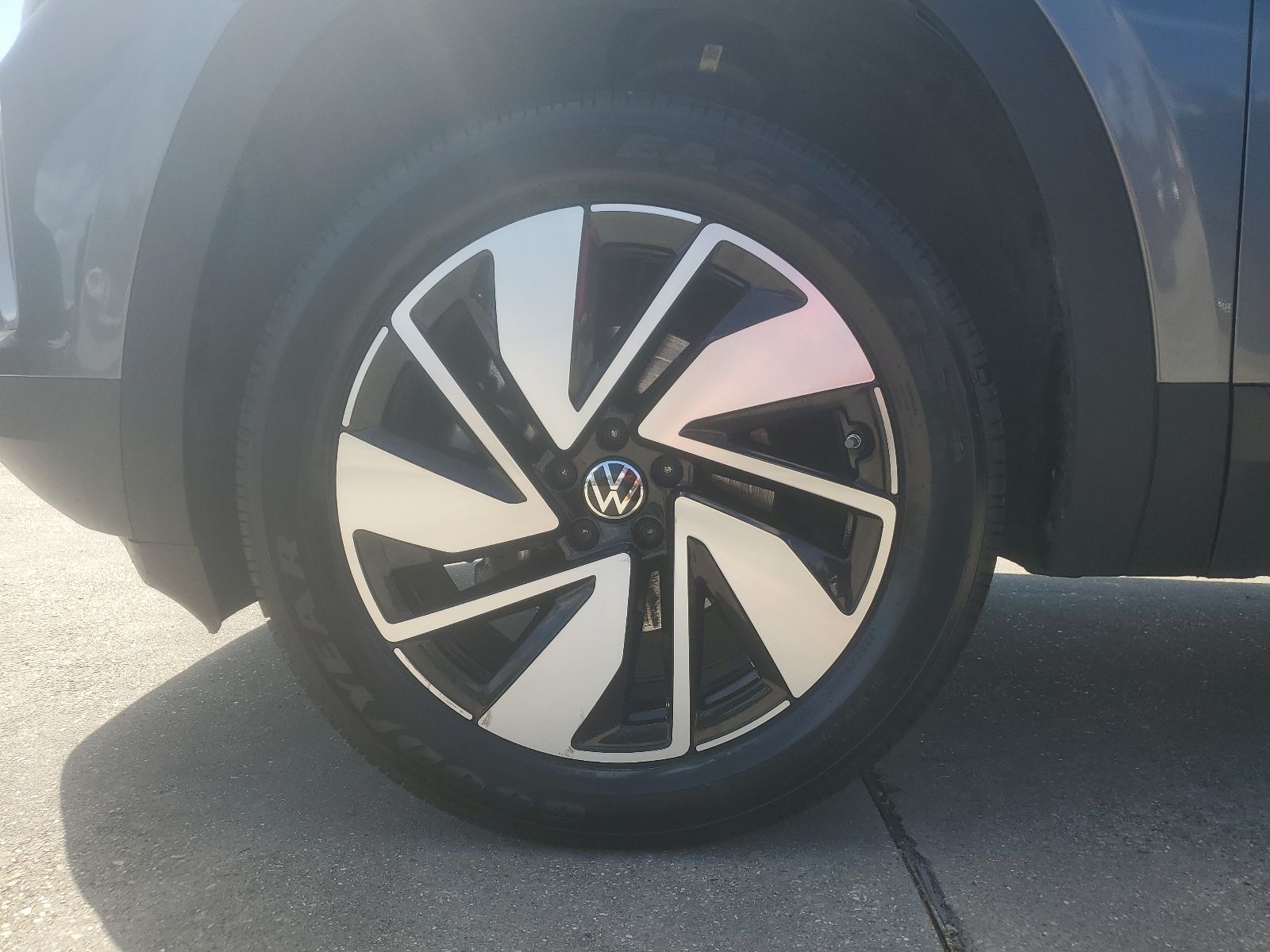 2025 Volkswagen Atlas 2.0T SE w/Technology - 6