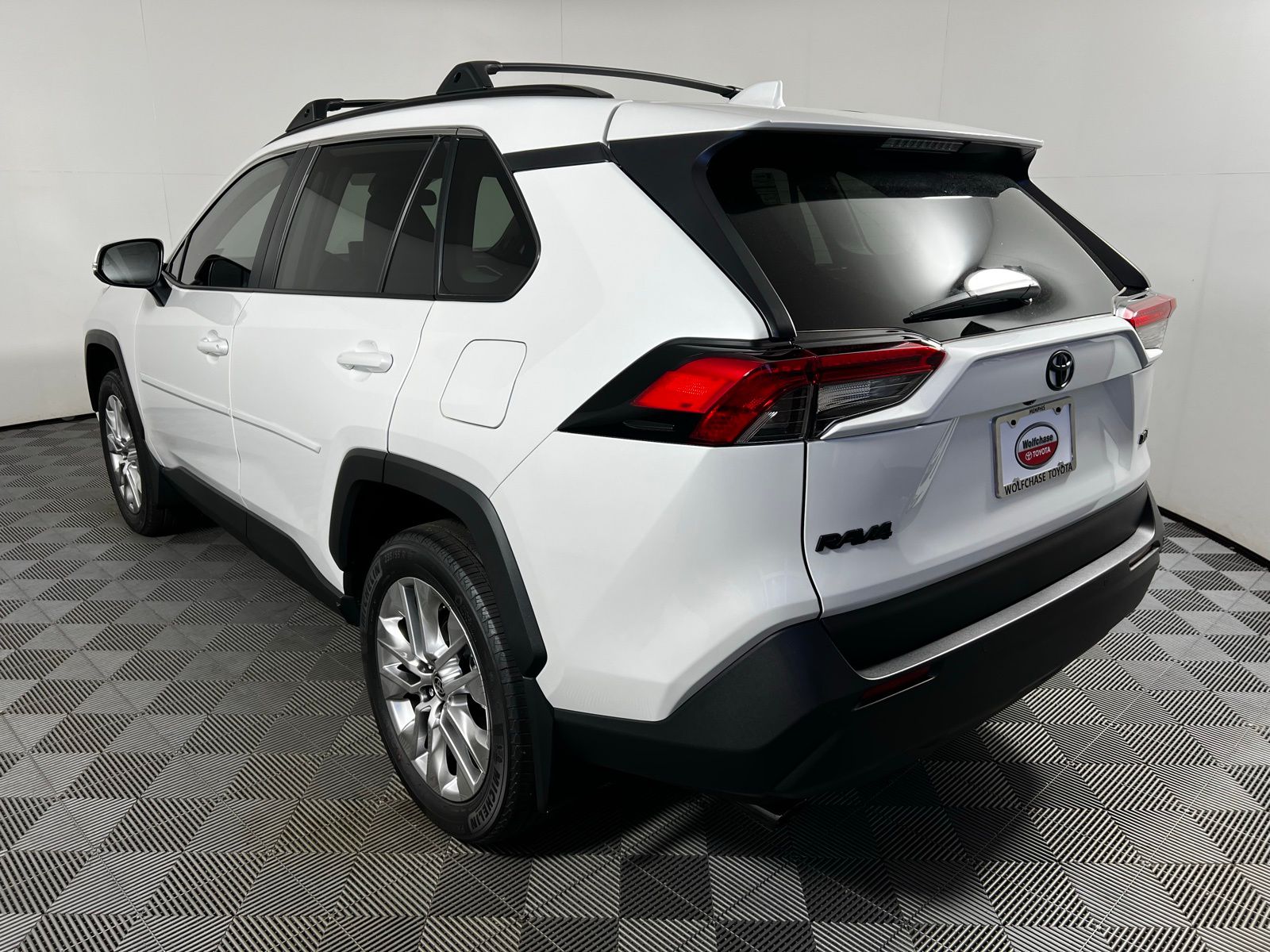 Thumbnail: 2025 Toyota RAV4 - 7