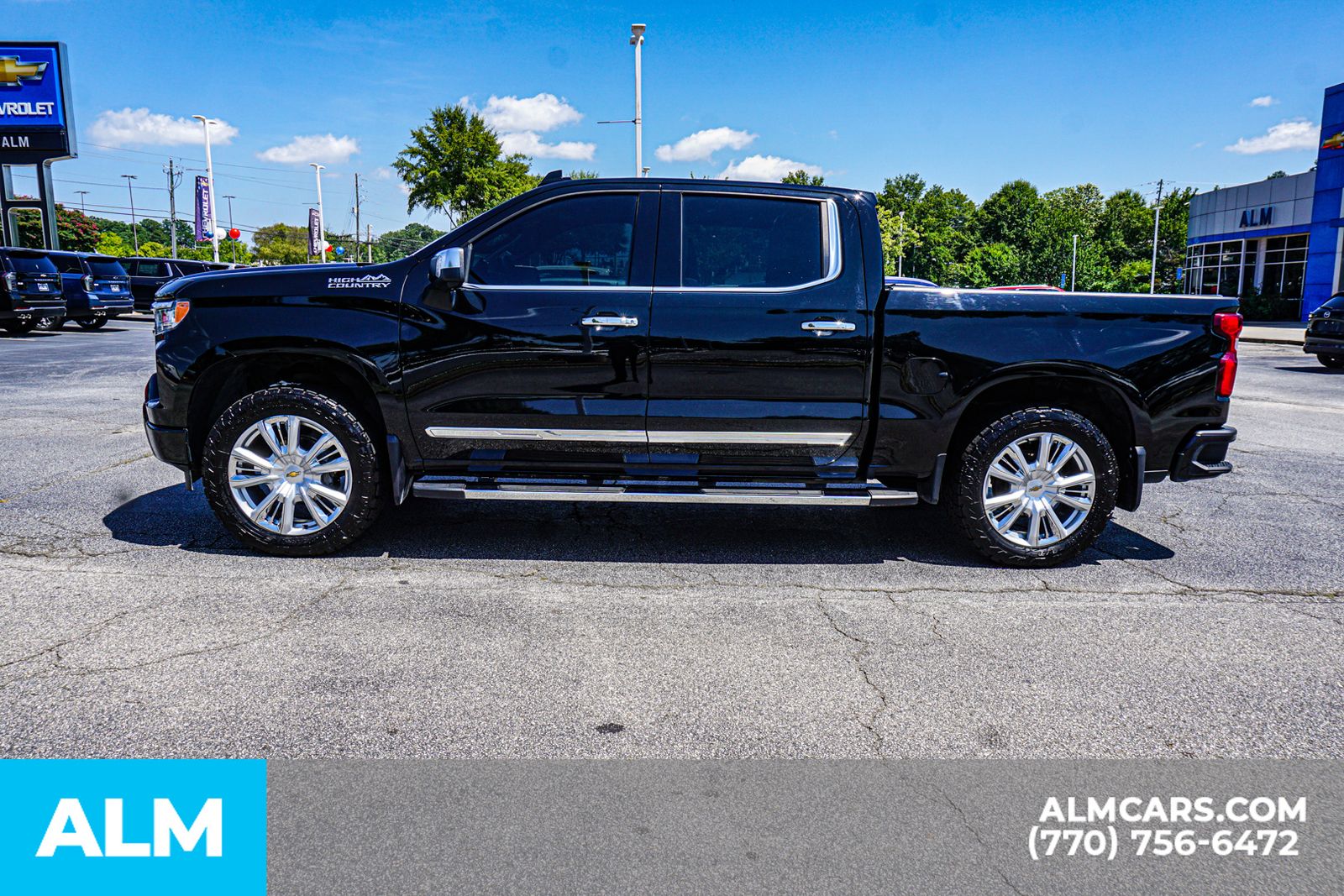 Used 2023 Black Chevrolet High Country image 9