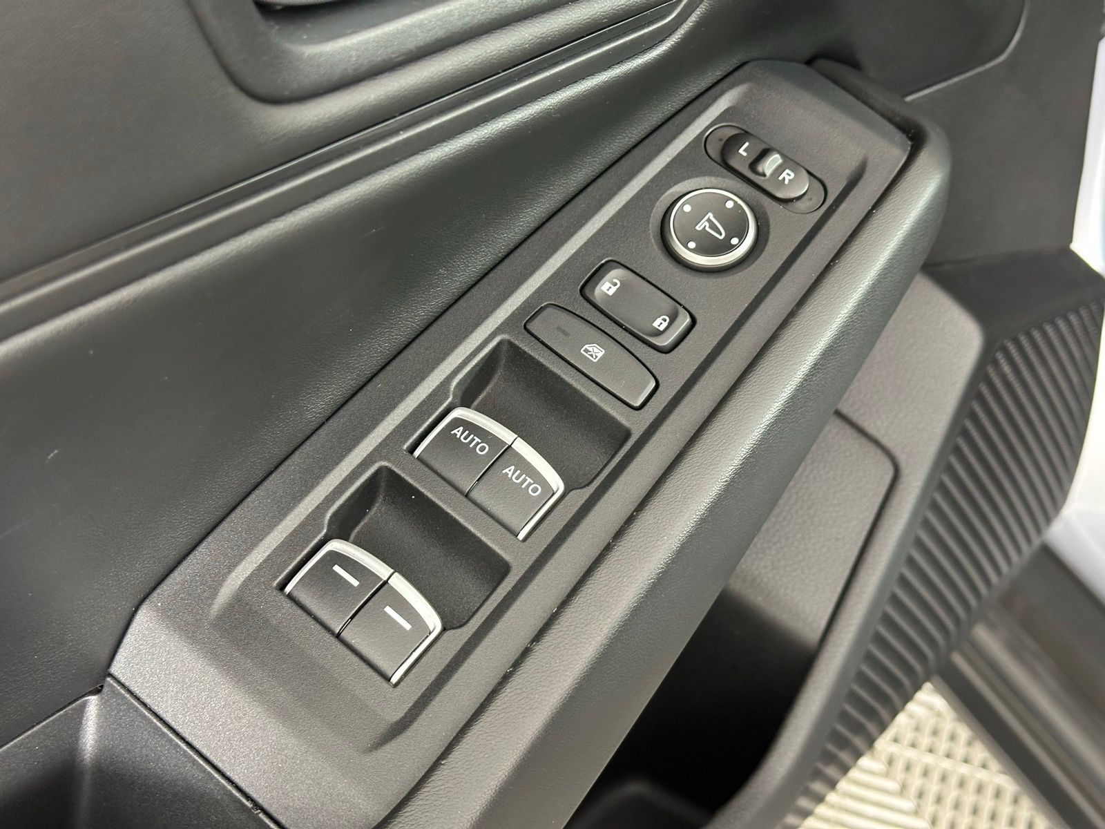 2023 Honda Accord EX - Photo 29