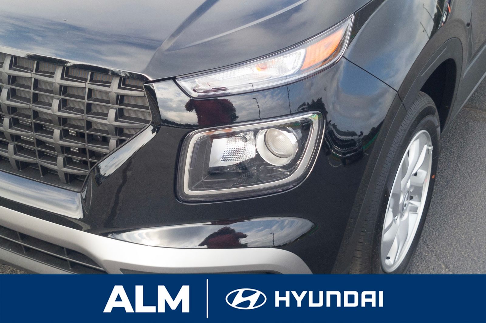 2025 Hyundai Venue SE photo 8