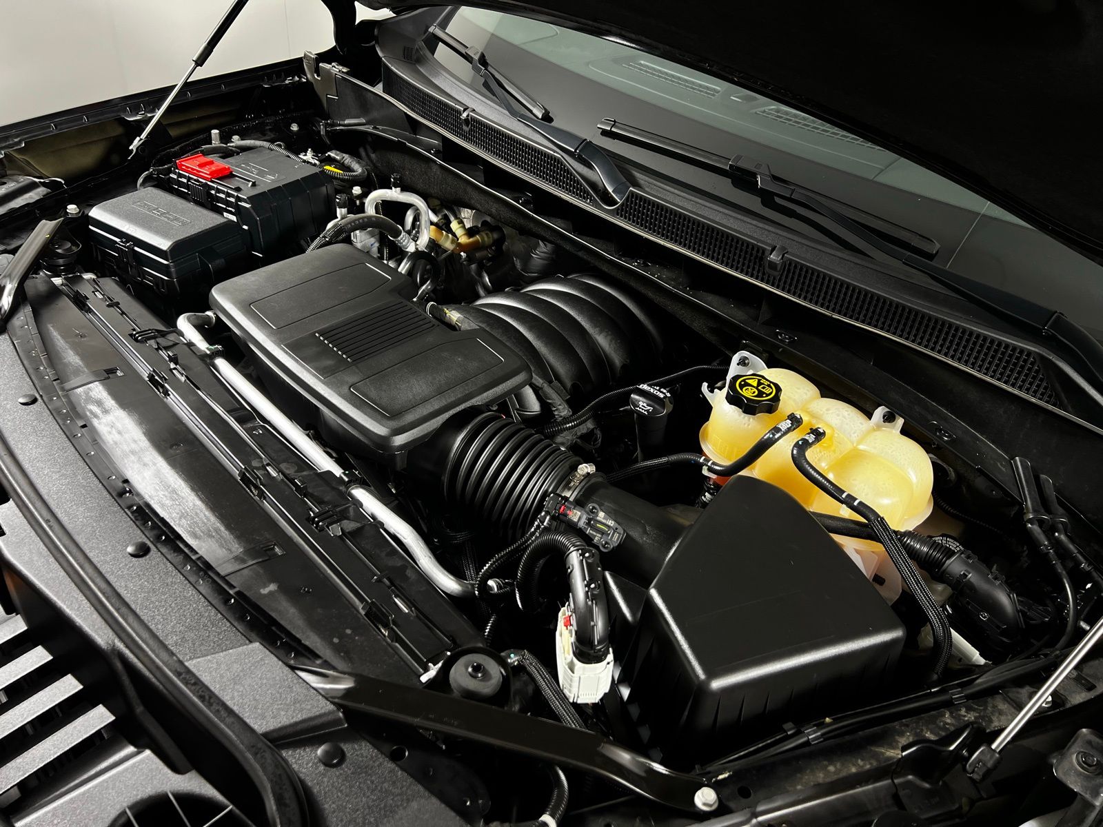2022 GMC Yukon Denali 11