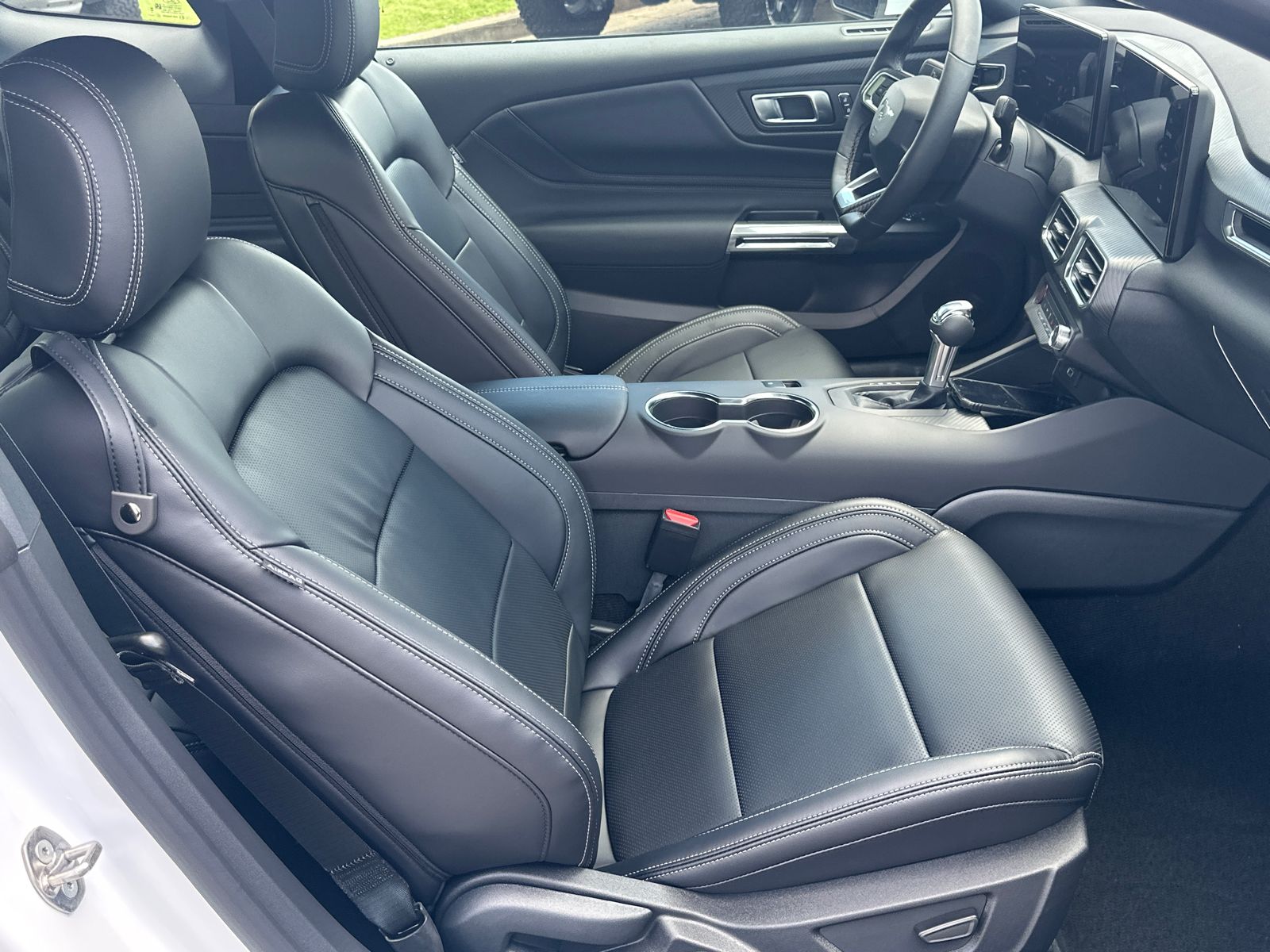 New 2026 Oxford White Ford EcoBoost® Premium Fastback image 14