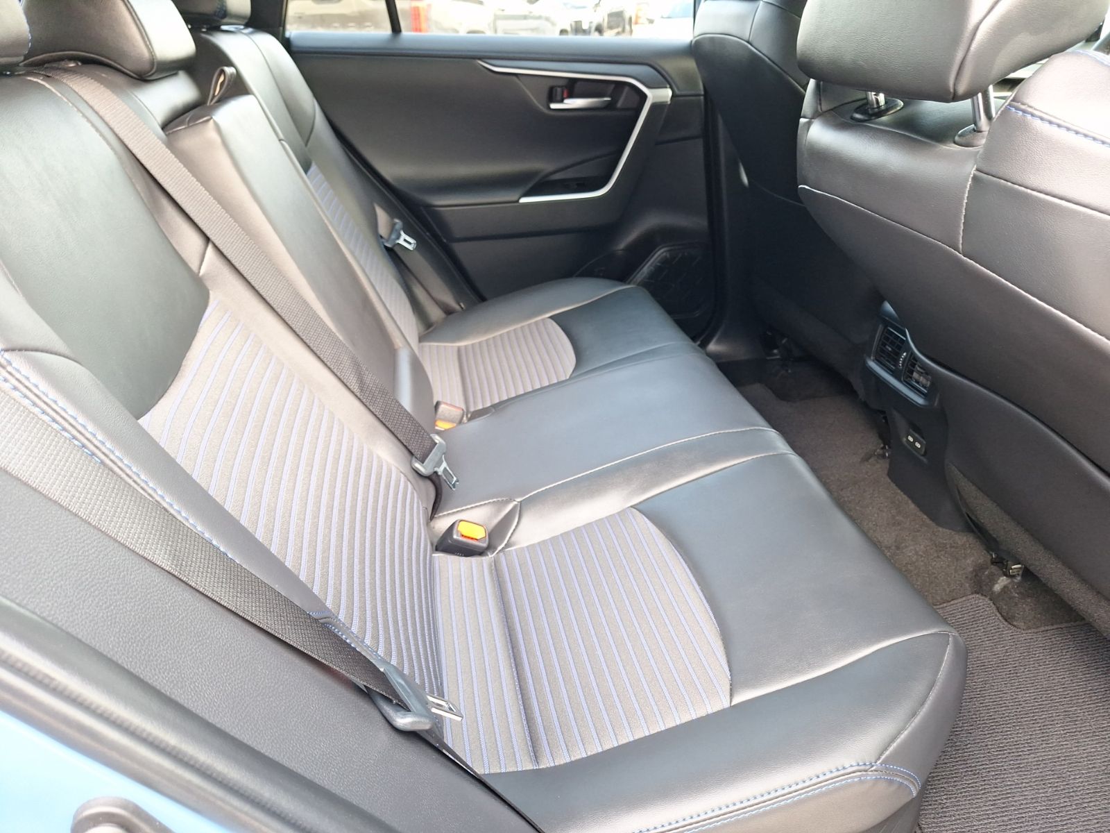 car-gallery-32