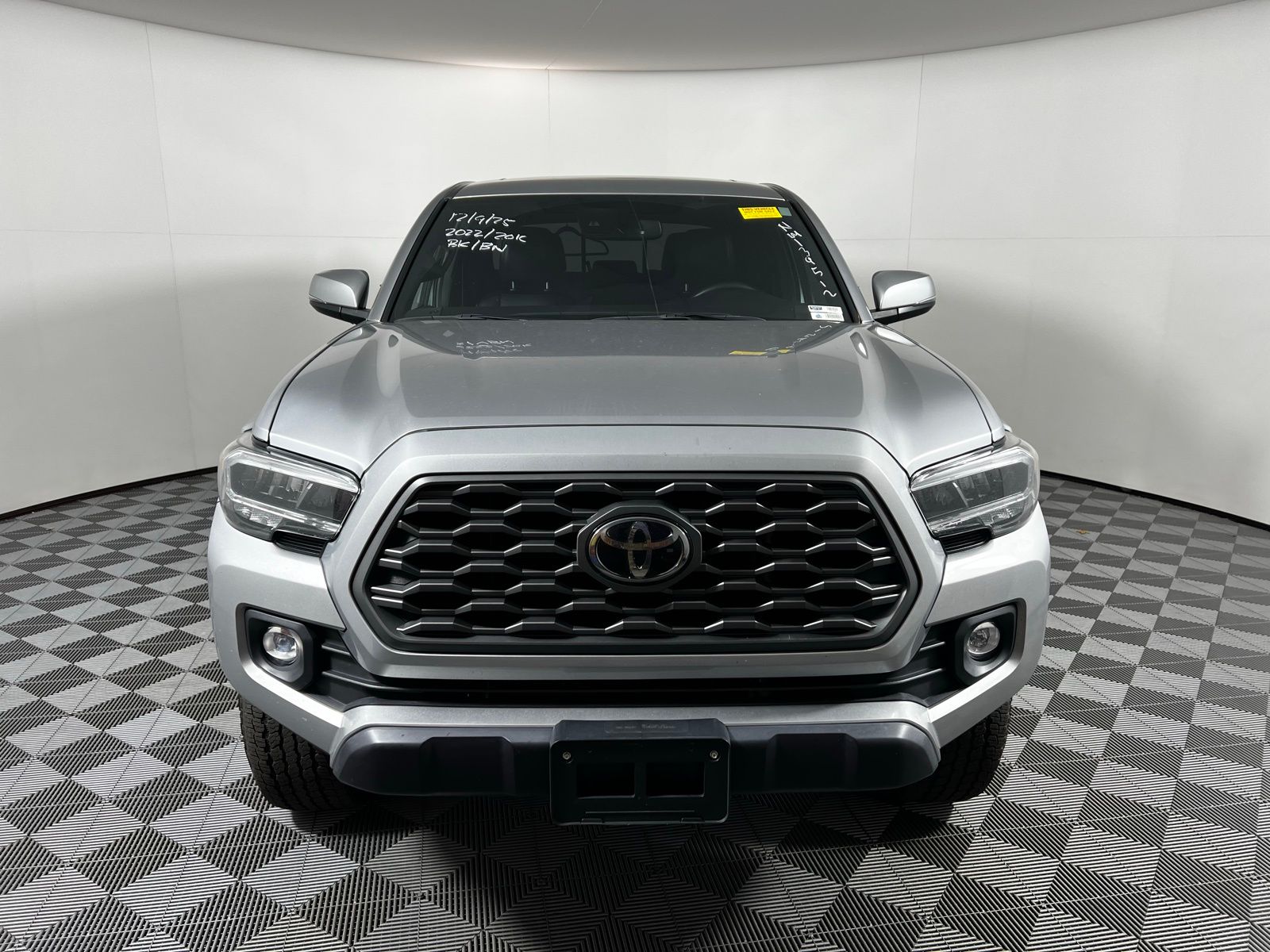 Thumbnail: 2022 Toyota Tacoma - 2