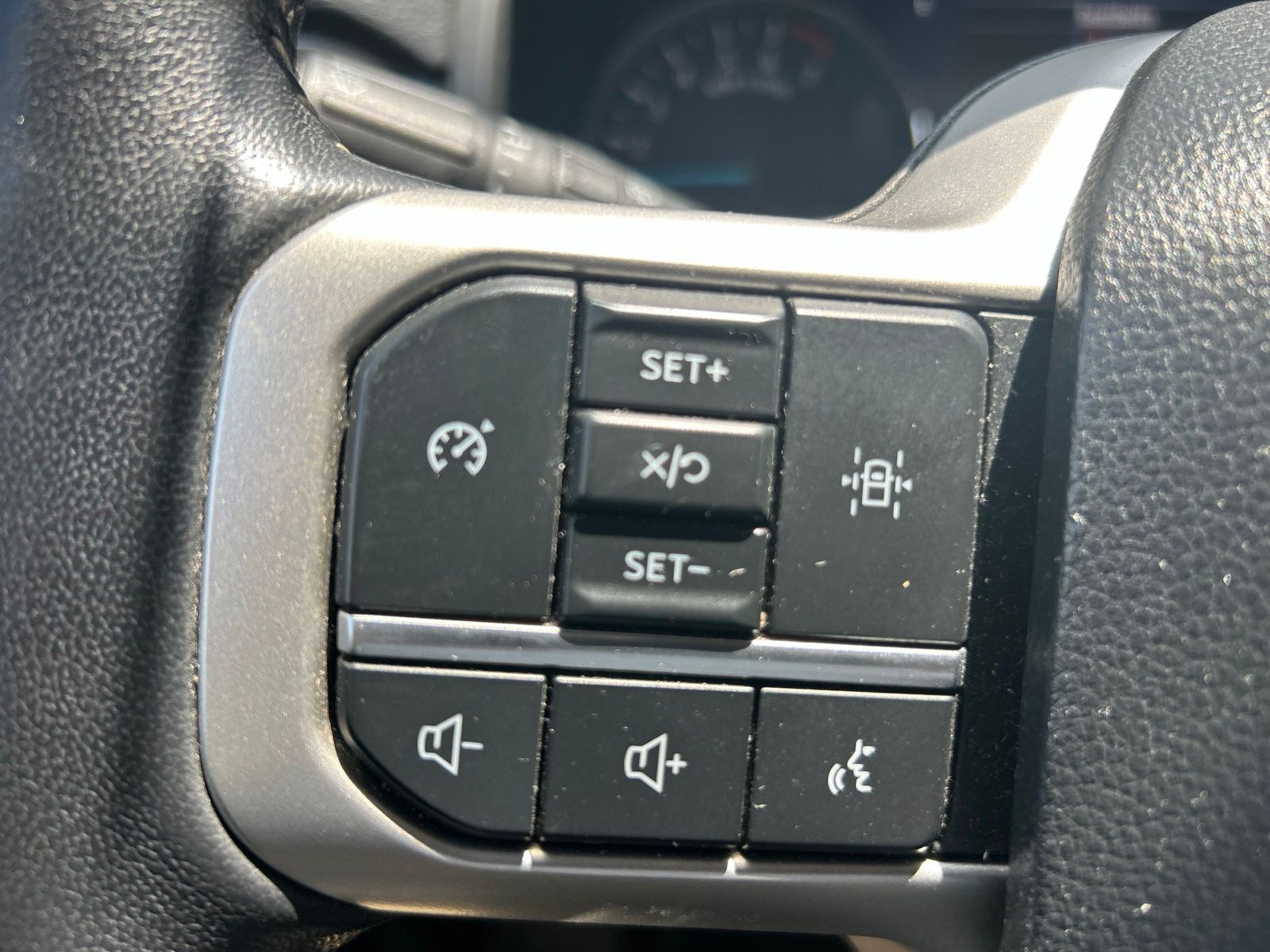 Certified Used 2024 Gray Metallic Ford XLT image 19