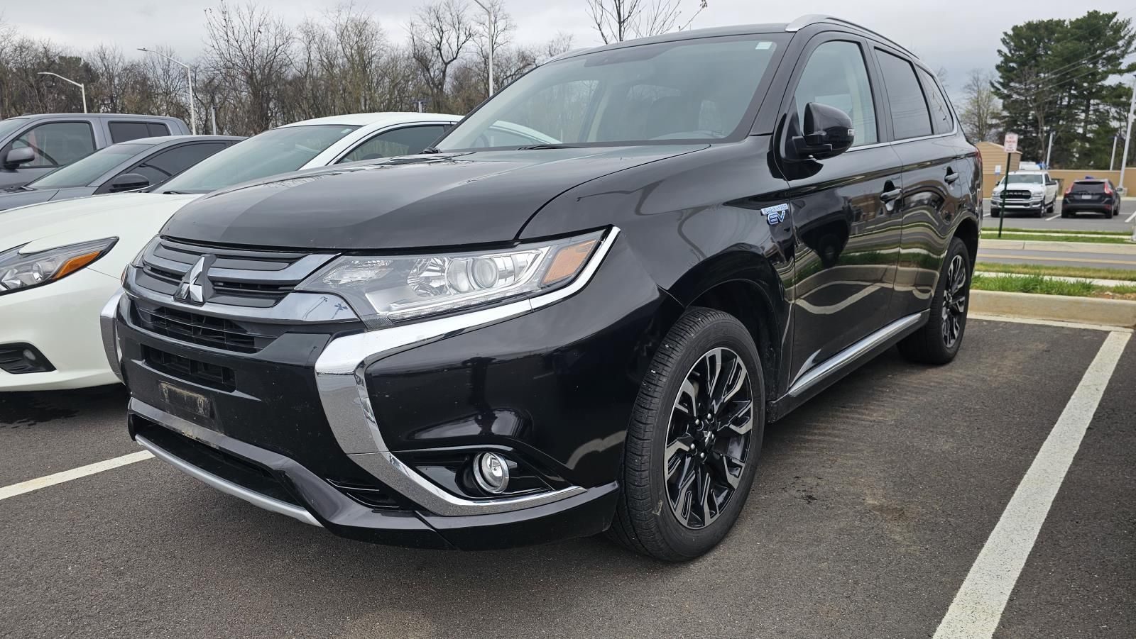 Red (Ruby Black Pearl) 2018 Mitsubishi Outlander Hybrid Plug-in 1-Speed Automatic