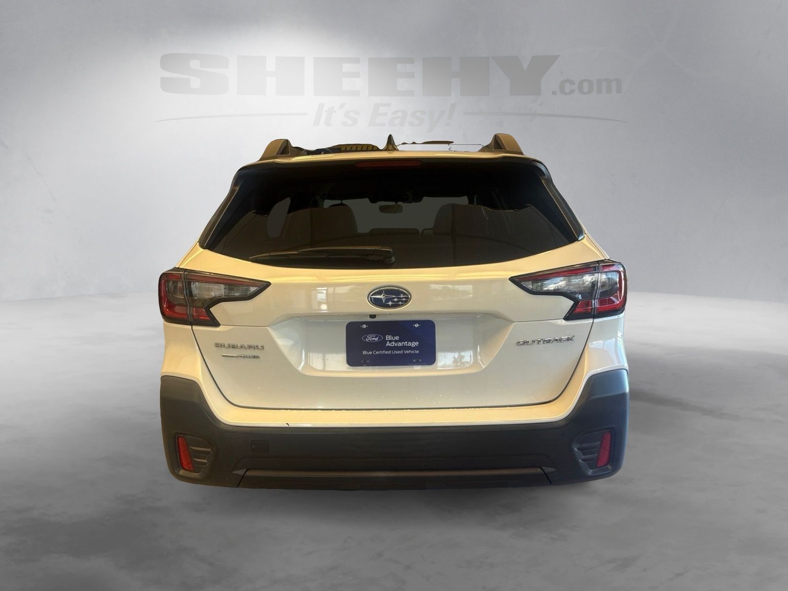 Used 2022 Crystal White Pearl Subaru Premium image 10