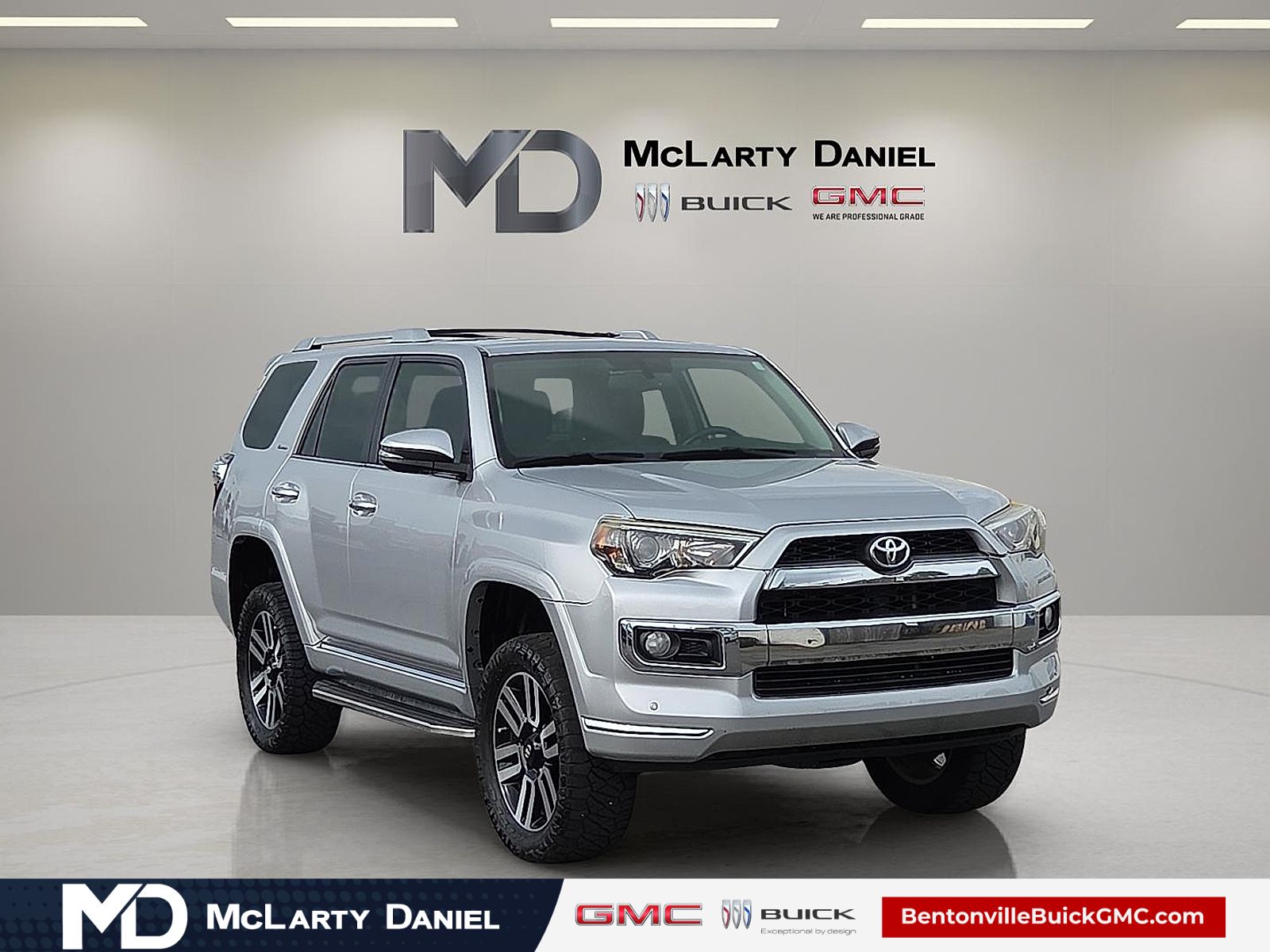 Classic Silver Metallic 2015 Toyota 4Runner Limited 4WD SUV / Crossover All-Wheel Drive 5-Speed Automatic Overdrive