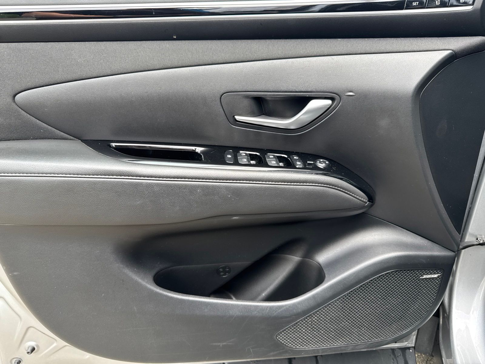 Used 2022 Shimmering Silver Hyundai Limited image 26
