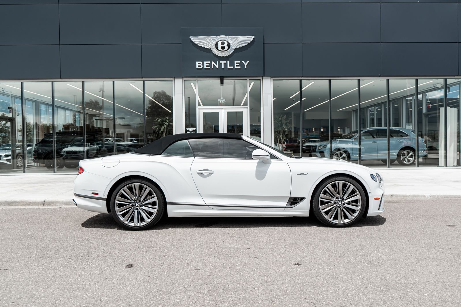 2024 Bentley Continental GTC Mulliner - Photo 14