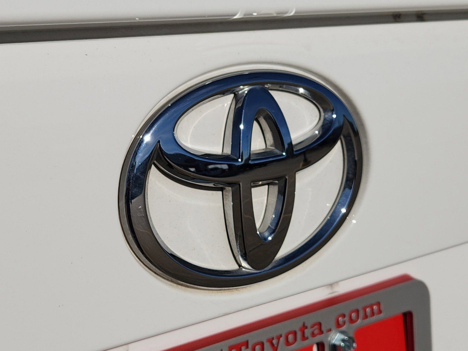 2023 Toyota RAV4 XLE 9