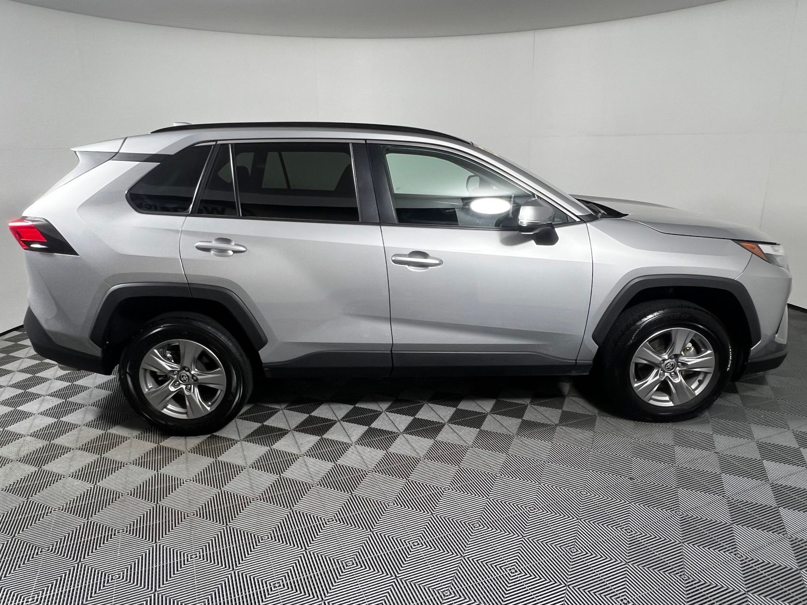 Thumbnail: 2025 Toyota RAV4 - 4