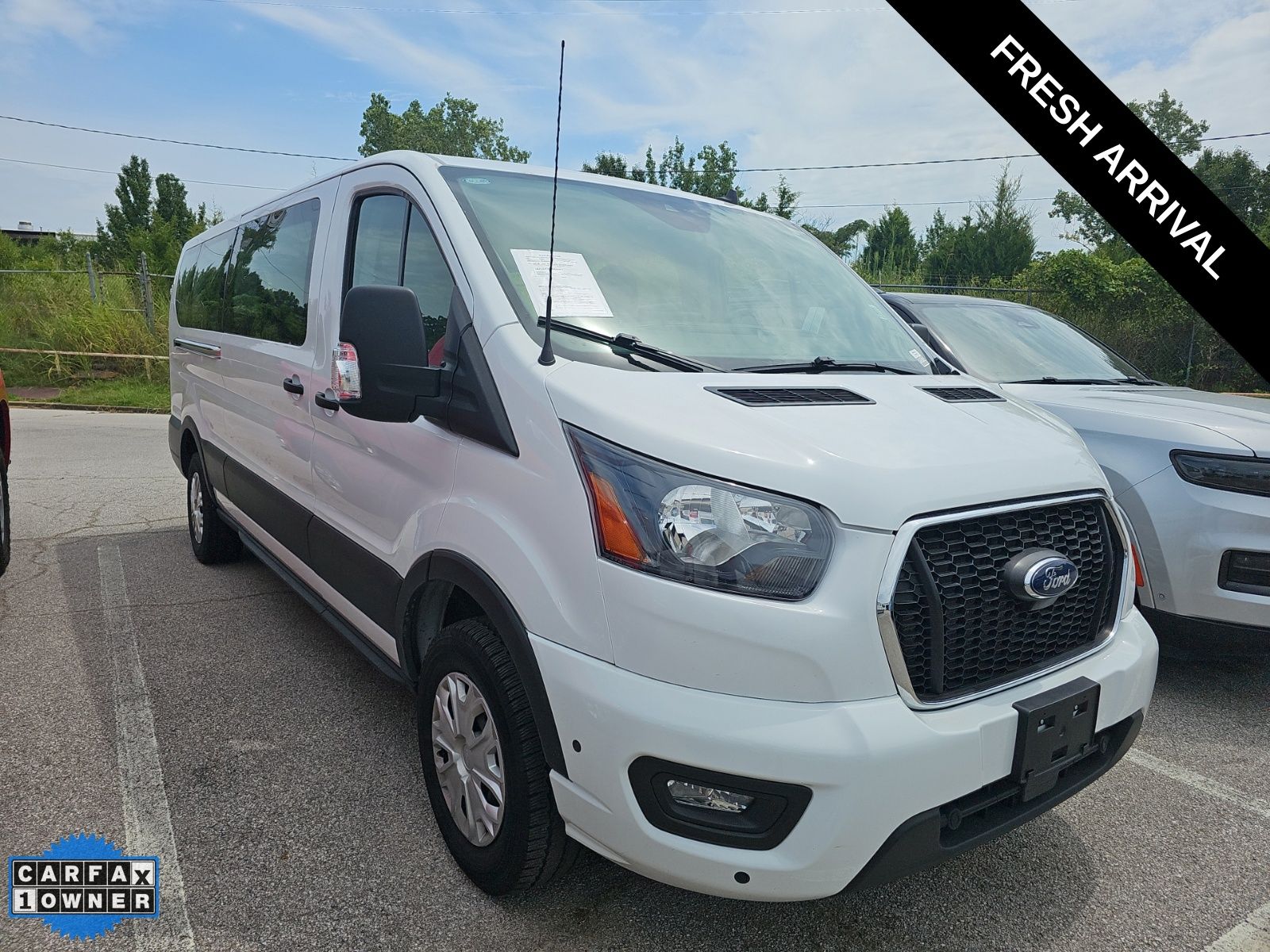 2025 Ford Transit Passenger 350 XLT Low Roof LB RWD