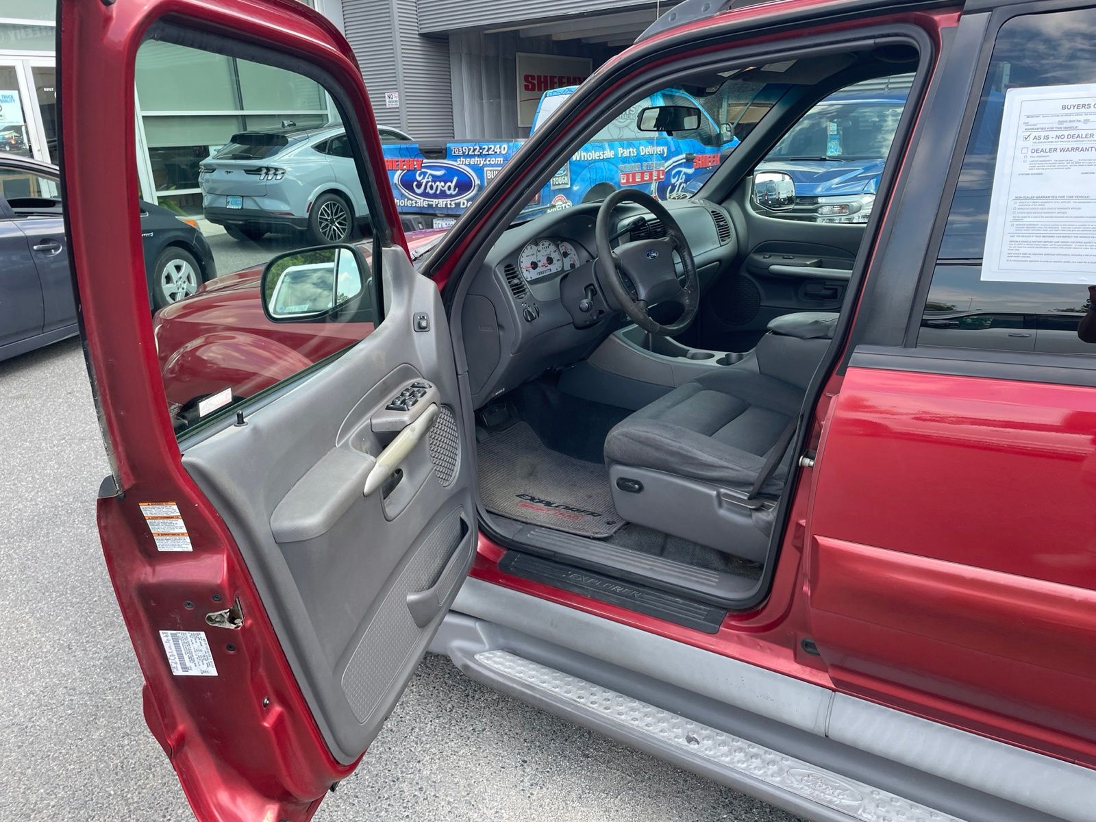 Used 2002 Toreador Red Clearcoat Metallic Ford Base image 18