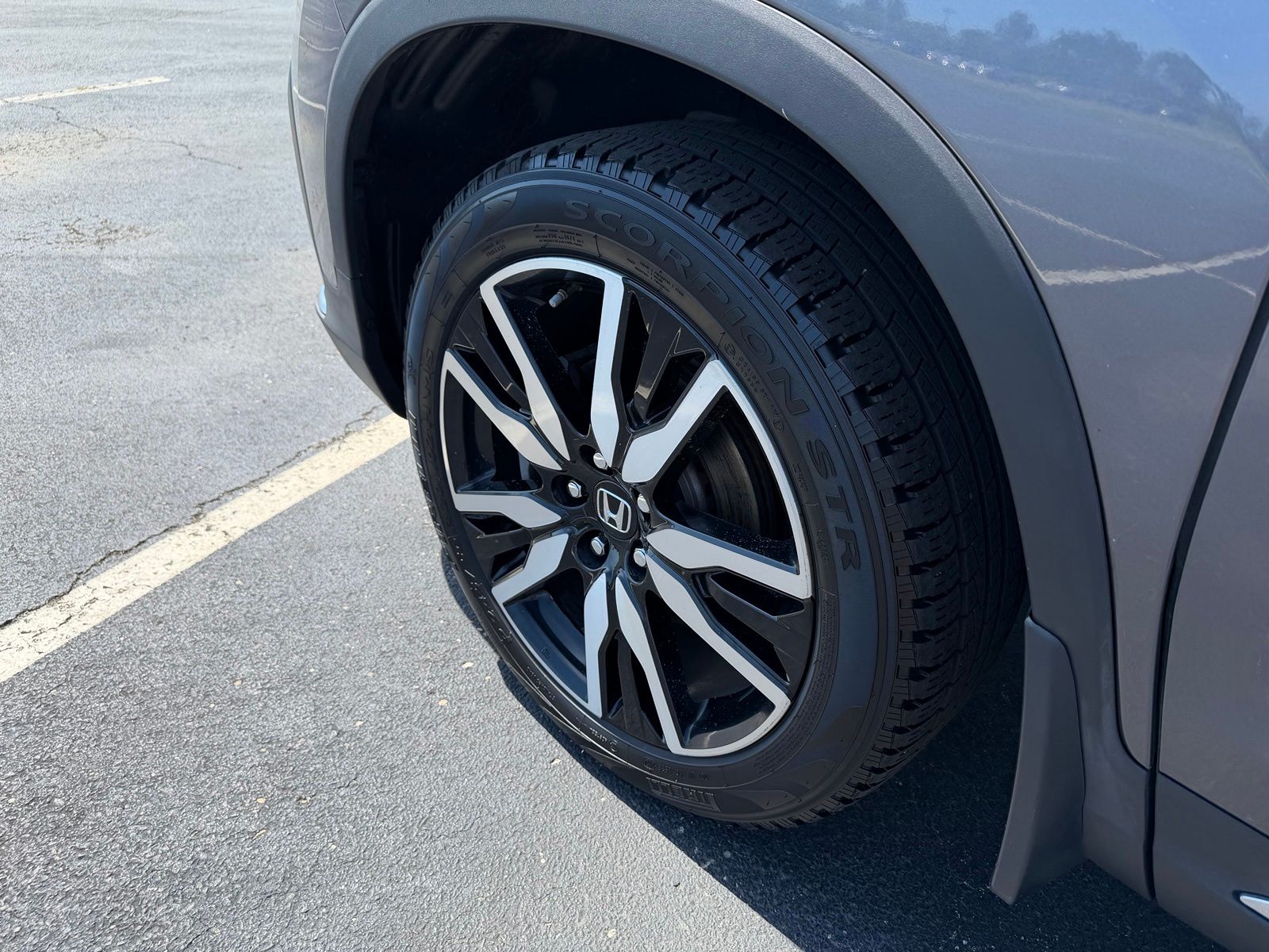 2019 Honda Pilot image 10