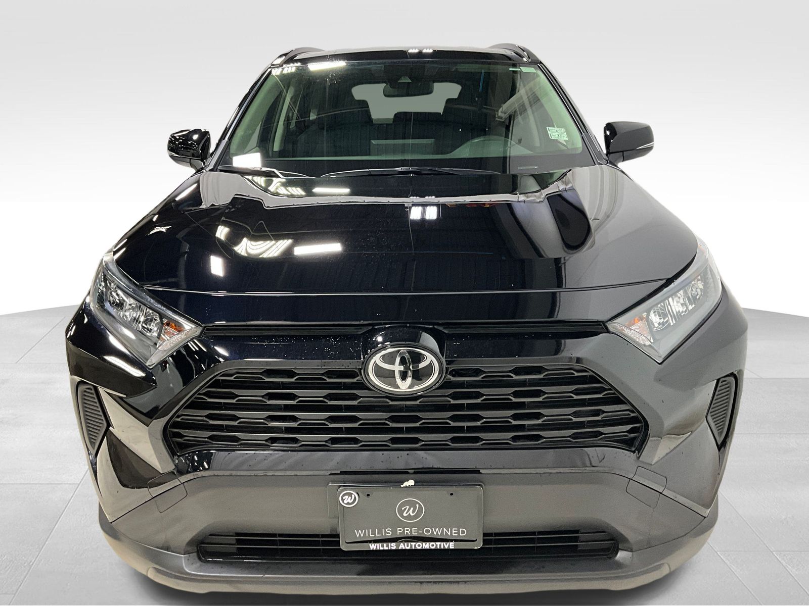 View vehicle photo 2