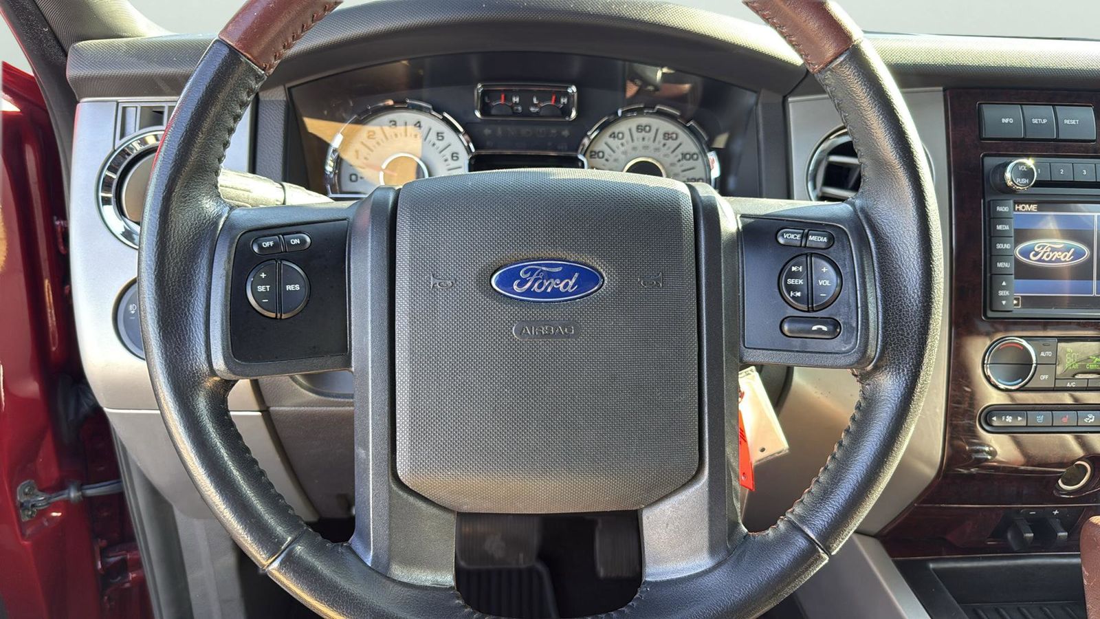 Used Car 2014 Ford Expedition  Xlt For Sale Under $20,000 In Austin, Texas