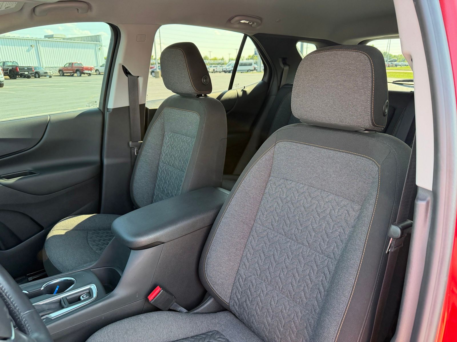2022 Chevrolet Equinox image 13