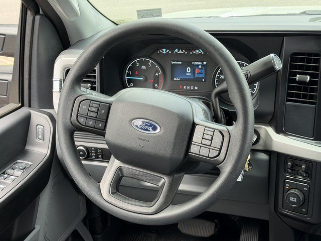 New 2026 Oxford White Ford XL image 21