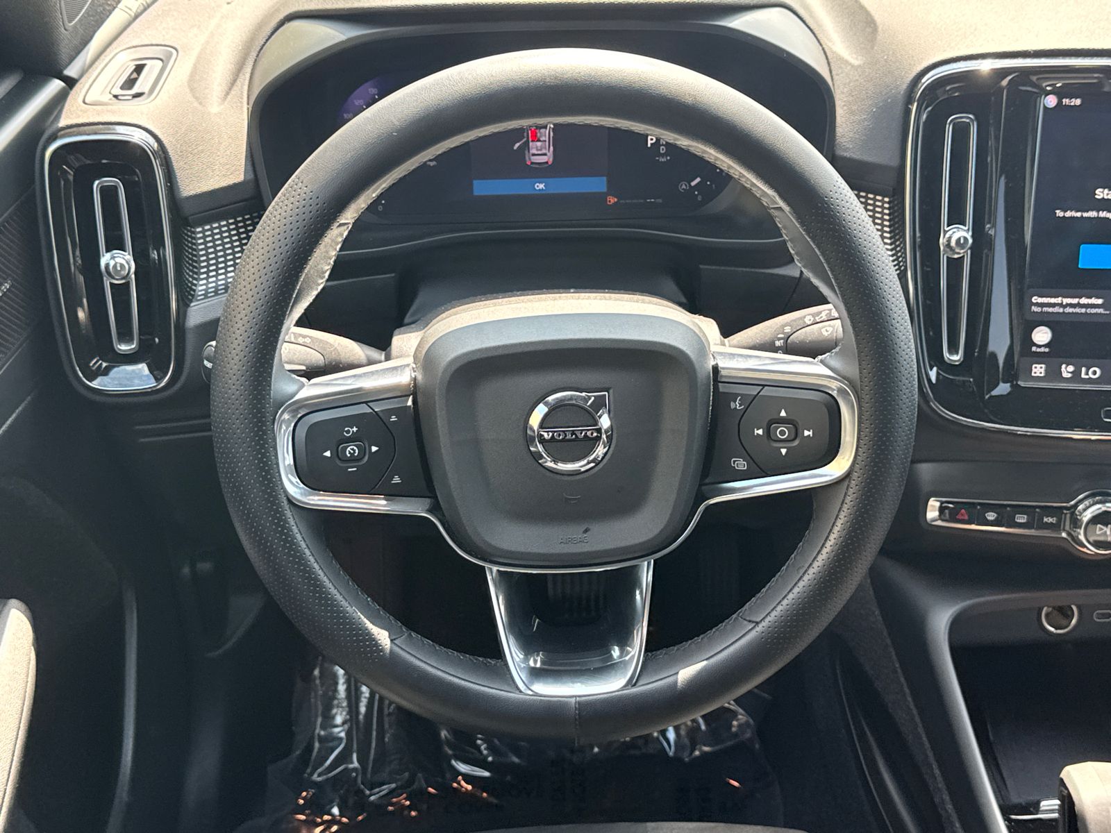 Used 2024 Silver Volvo Ultimate image 24