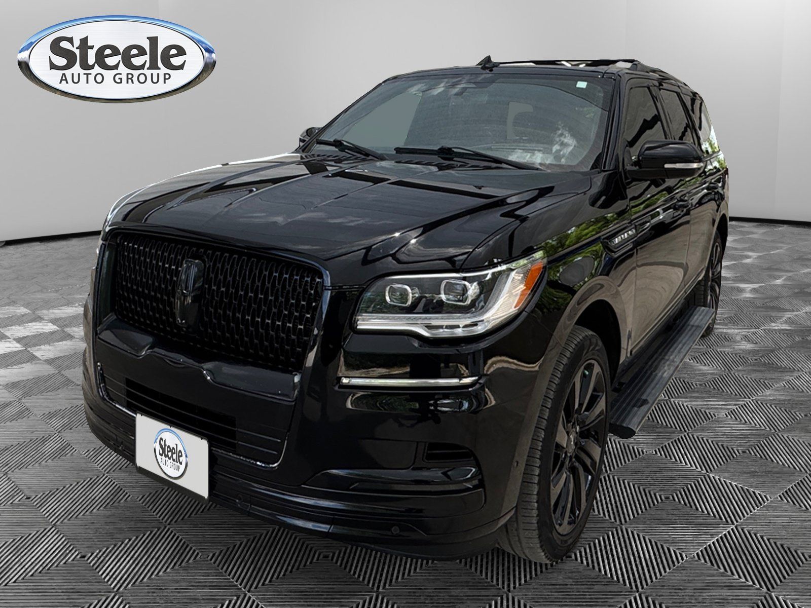 Black Metallic 2023 Lincoln Navigator SUV / Crossover Four-Wheel Drive Automatic