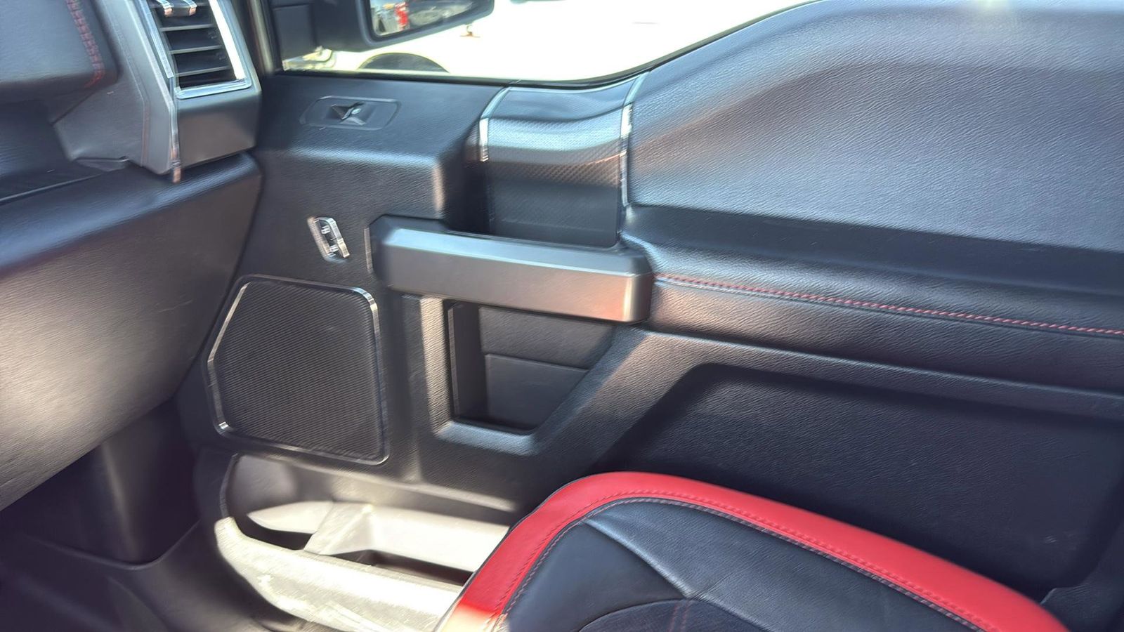 Used Car 2016 Ford F-150  Lariat For Sale Under $25,000 In Austin, Texas