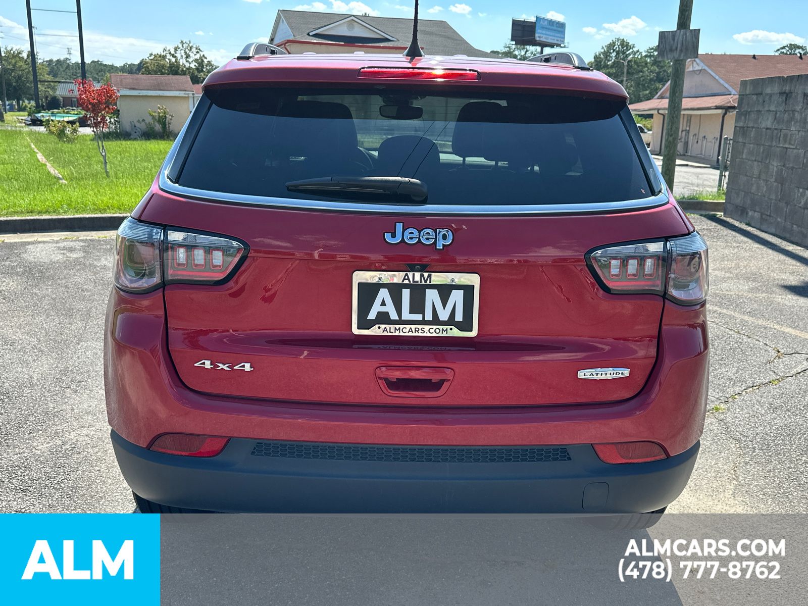 Used 2025 Red Jeep Latitude image 6