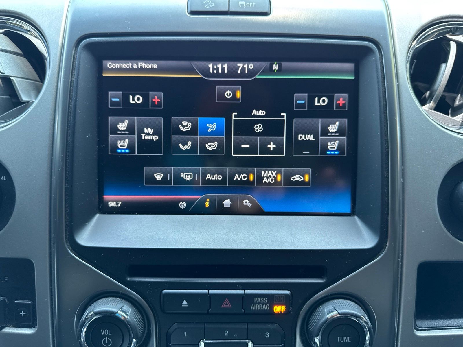 Used 2014  Ford FX4 image 4