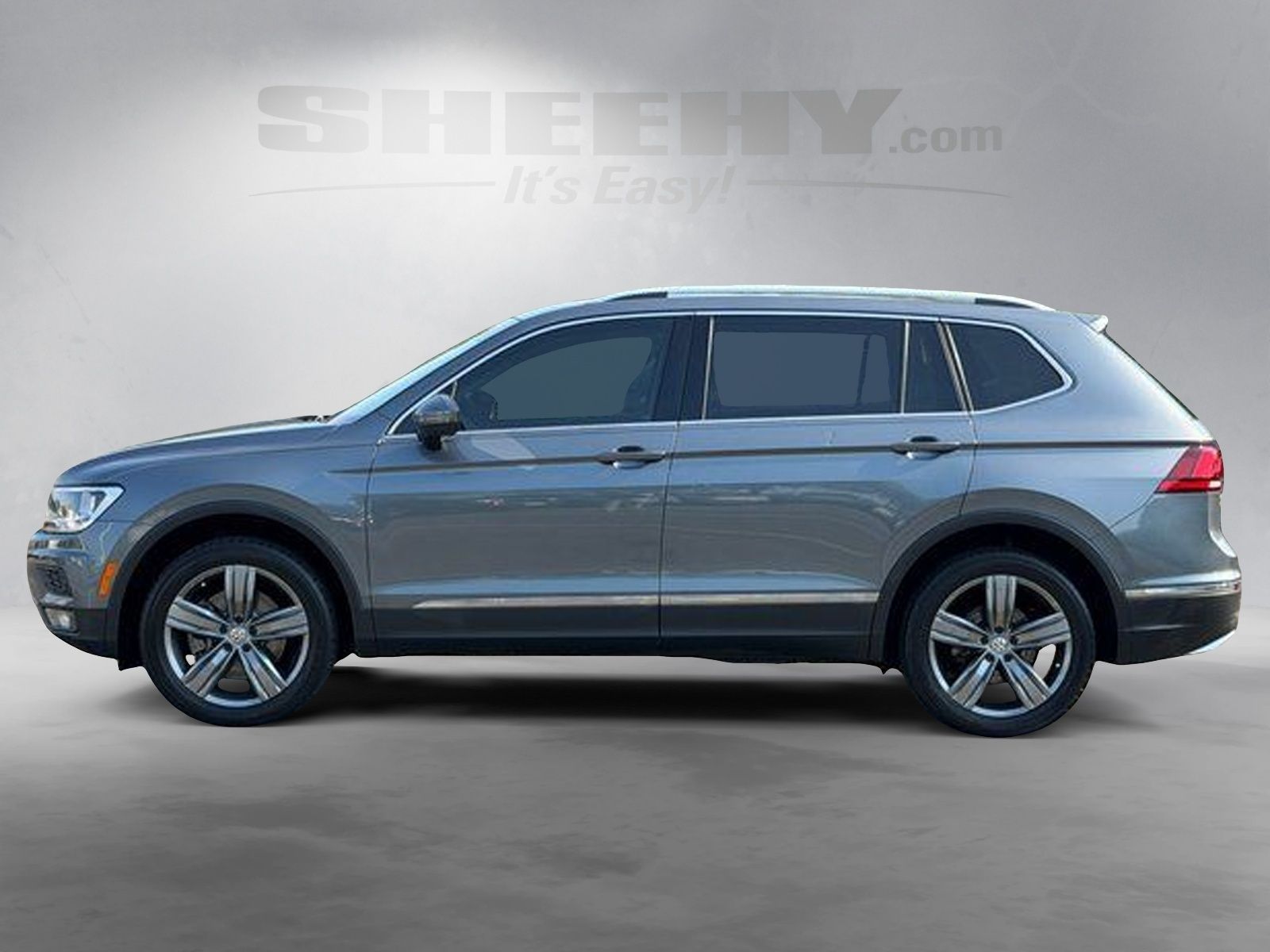 Used 2020 Gray Volkswagen 2.0T SEL image 15