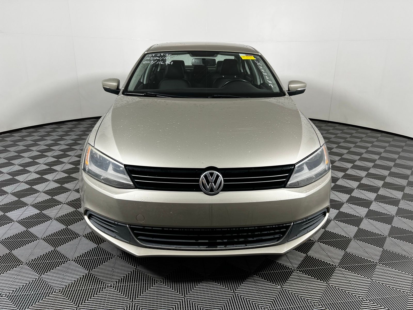 Thumbnail: 2013 Volkswagen Jetta - 2