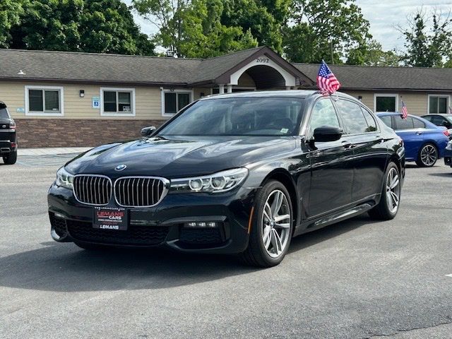 2019 BMW 7 Series 740i xDrive's photo